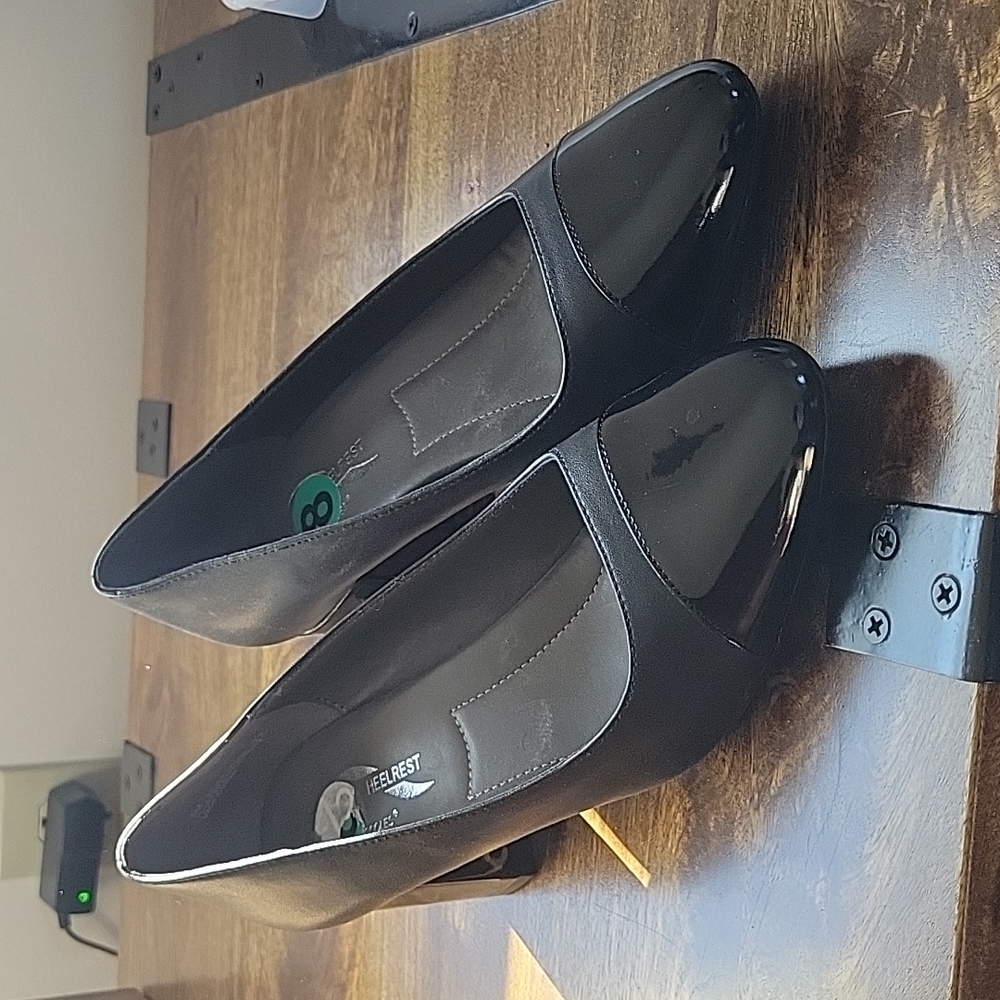 A2 size 8 shoes